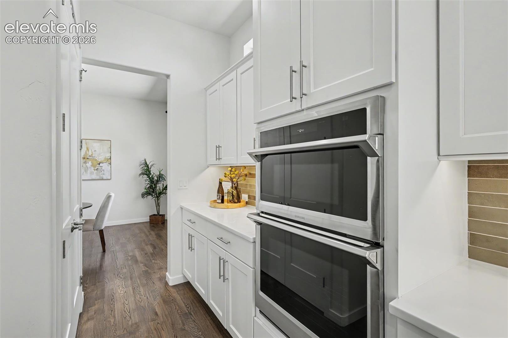 968 Tree Bark Terrace