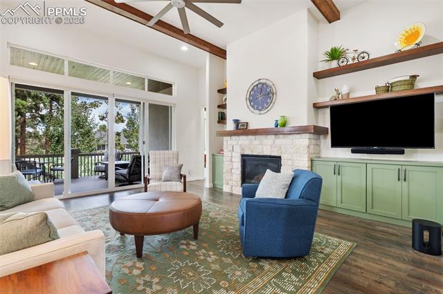 968 Tree Bark Terrace