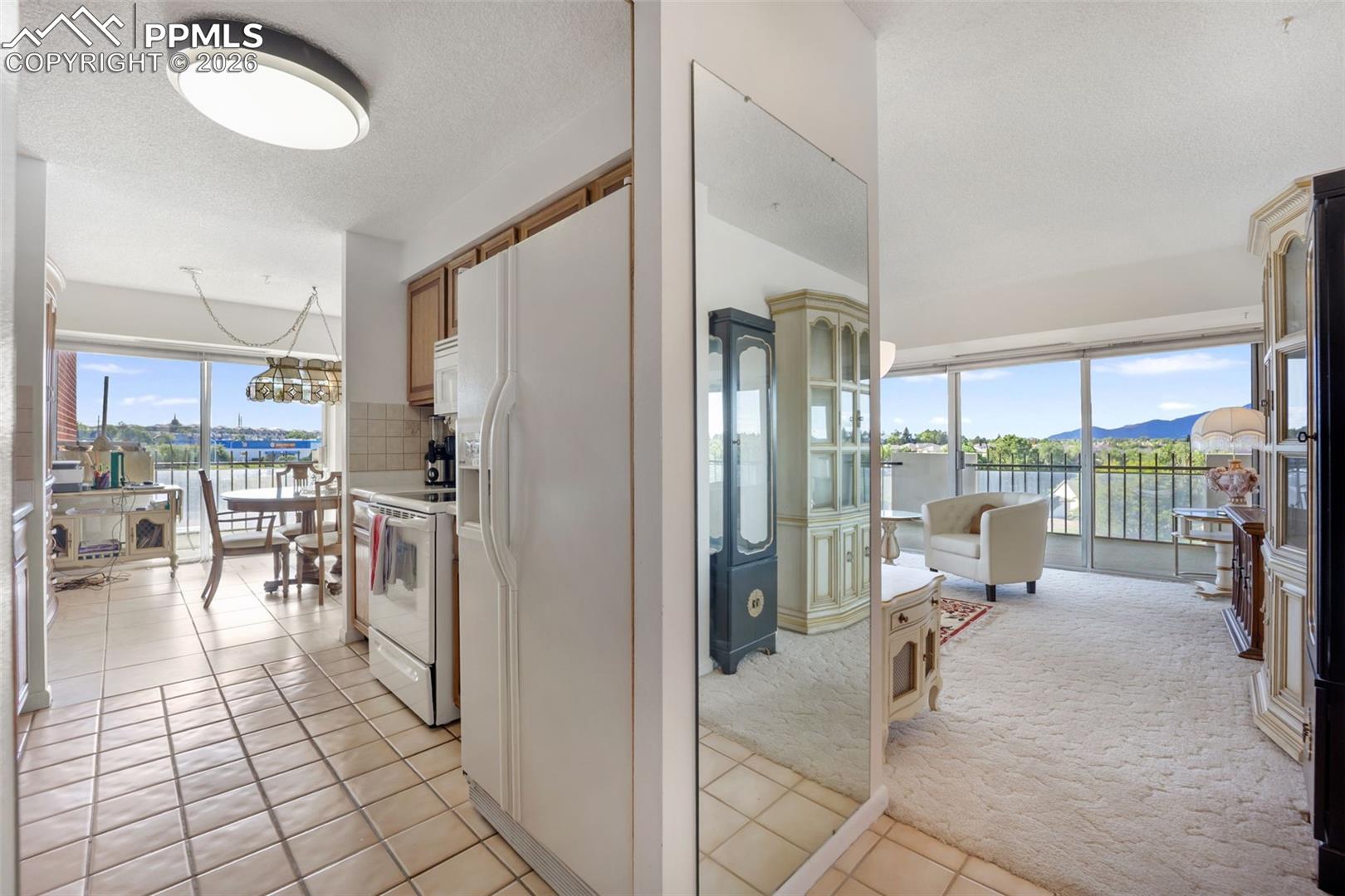411 Lakewood Circle Unit: B533
