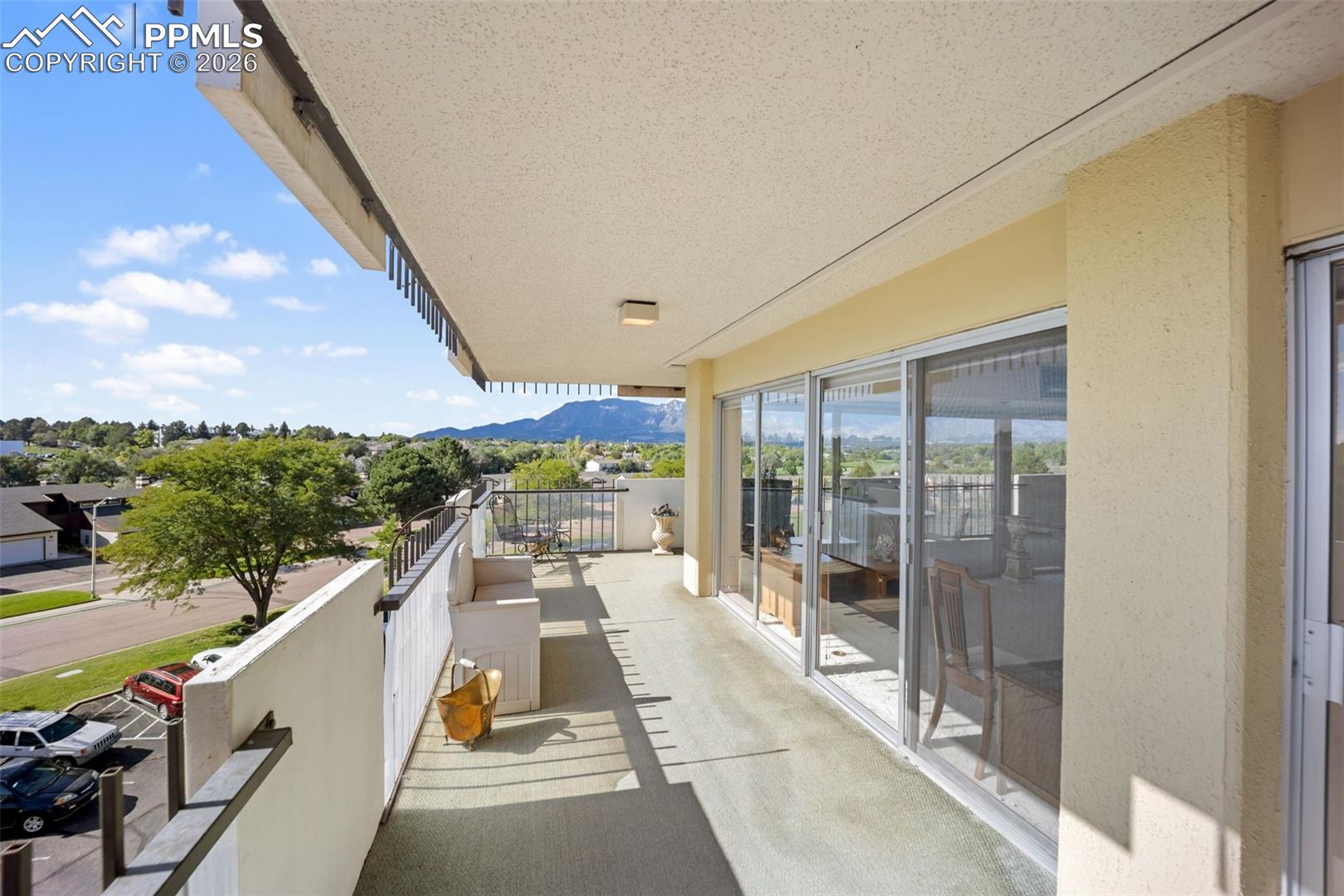 411 Lakewood Circle Unit: B533
