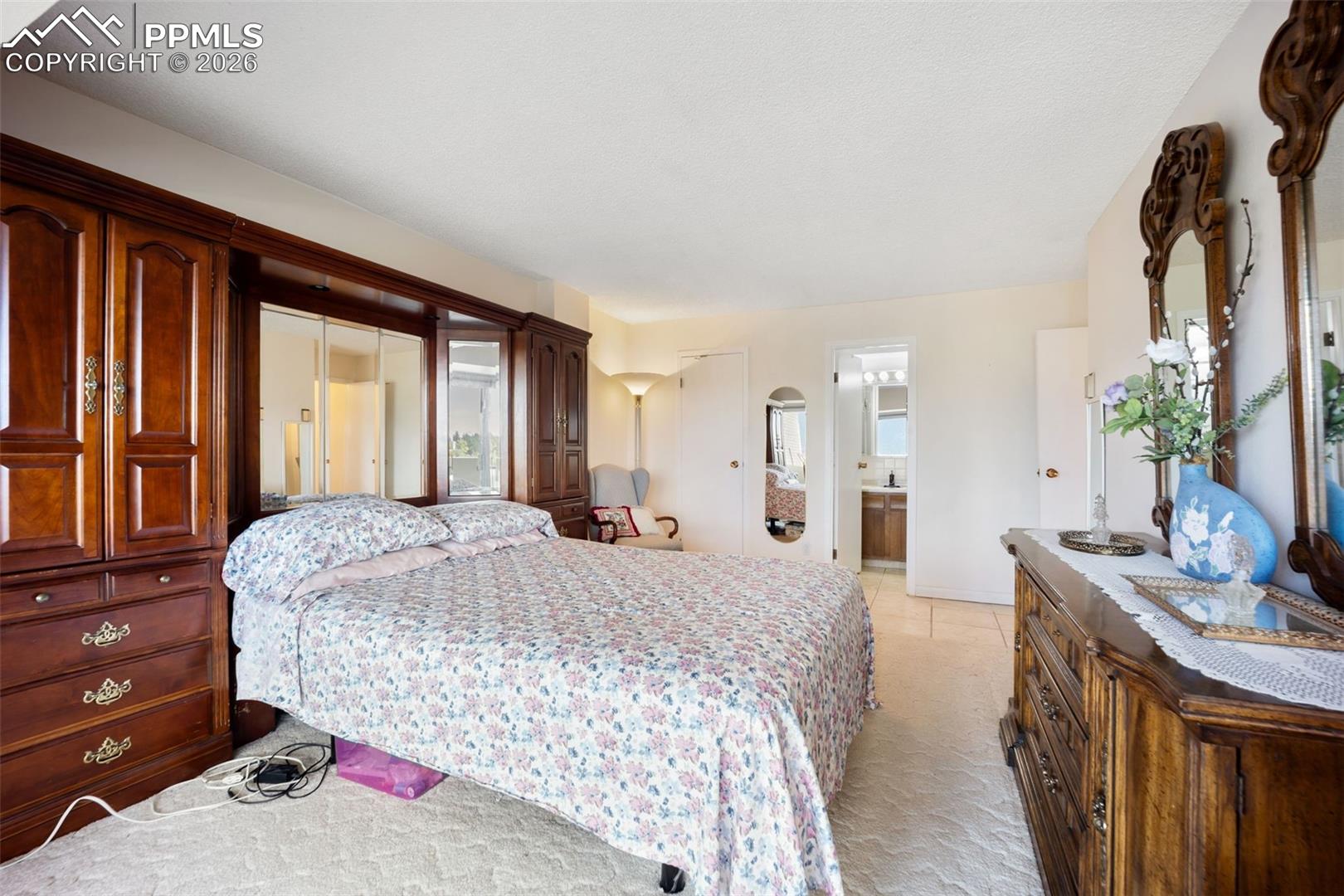 411 Lakewood Circle Unit: B533