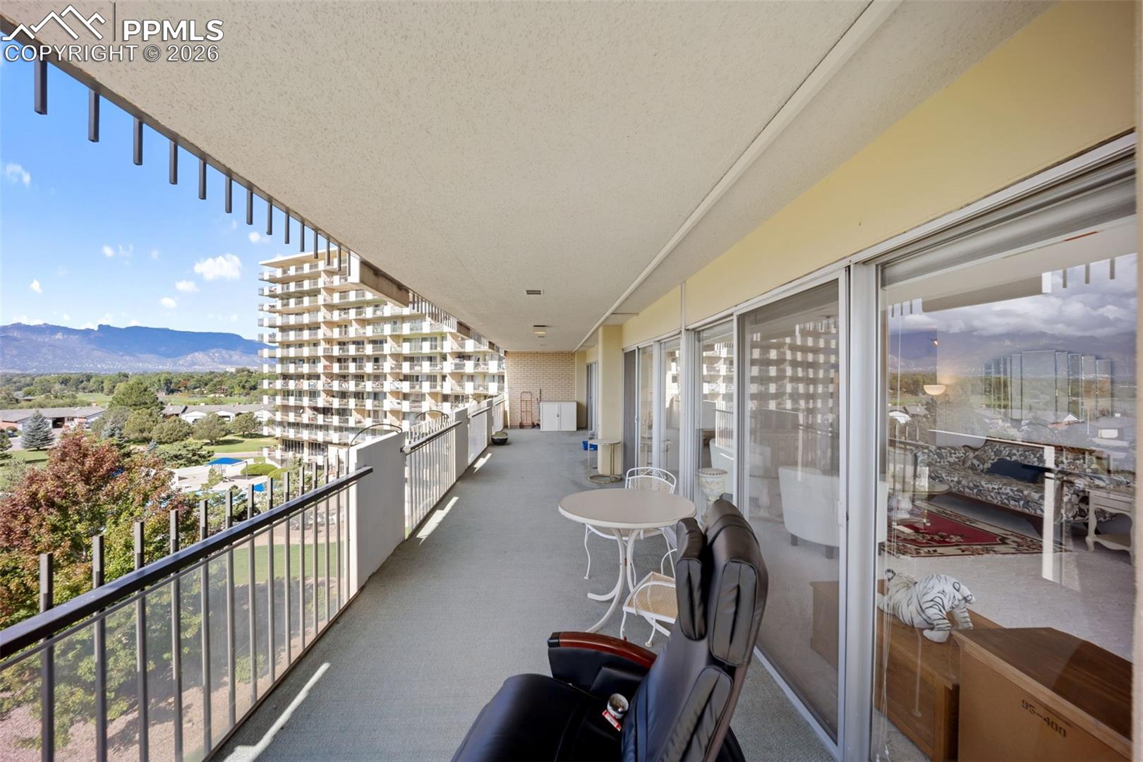 411 Lakewood Circle Unit: B533