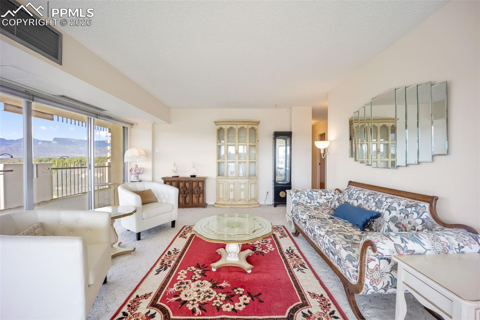 411 Lakewood Circle Unit: B533
