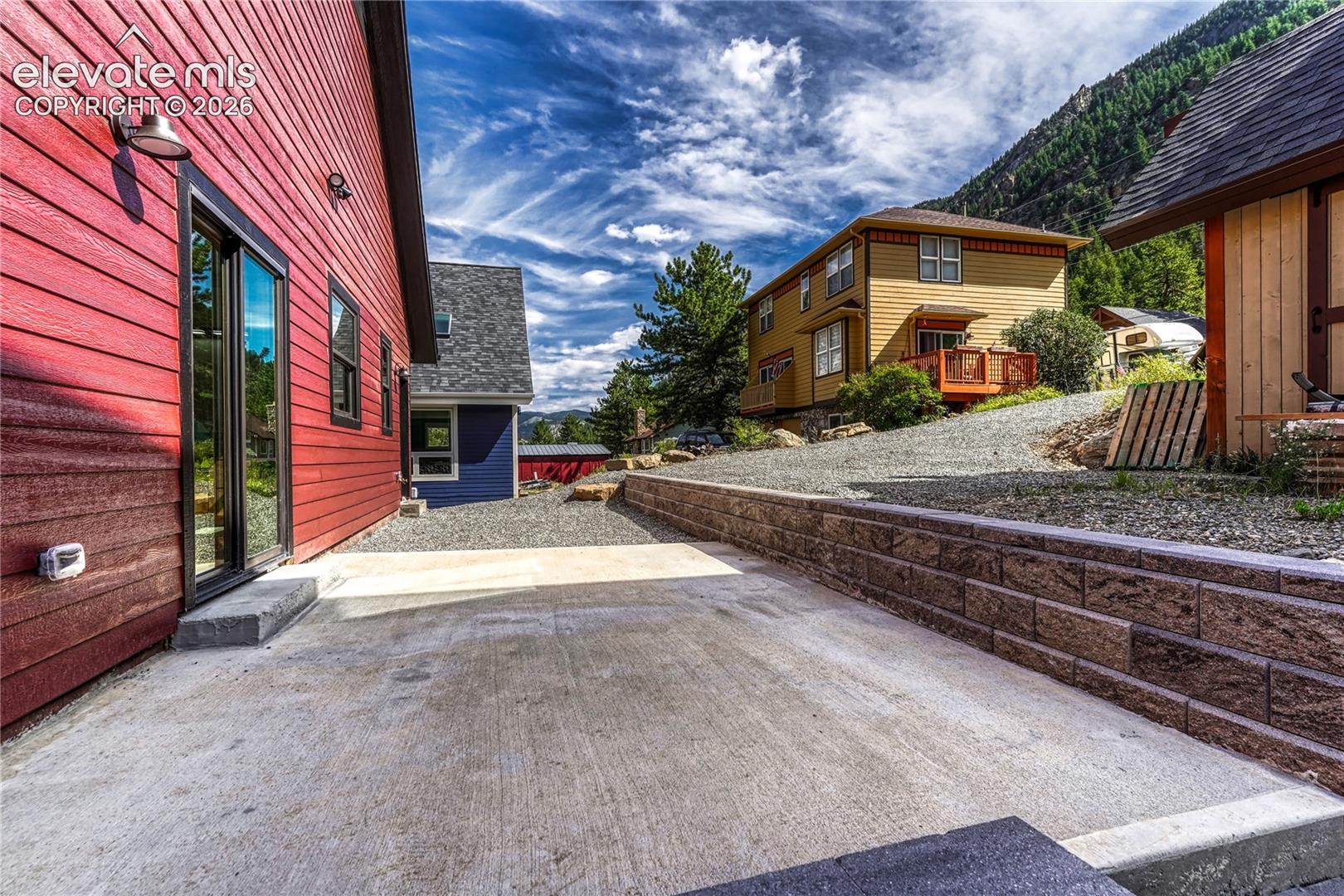 1114 Griffith Street