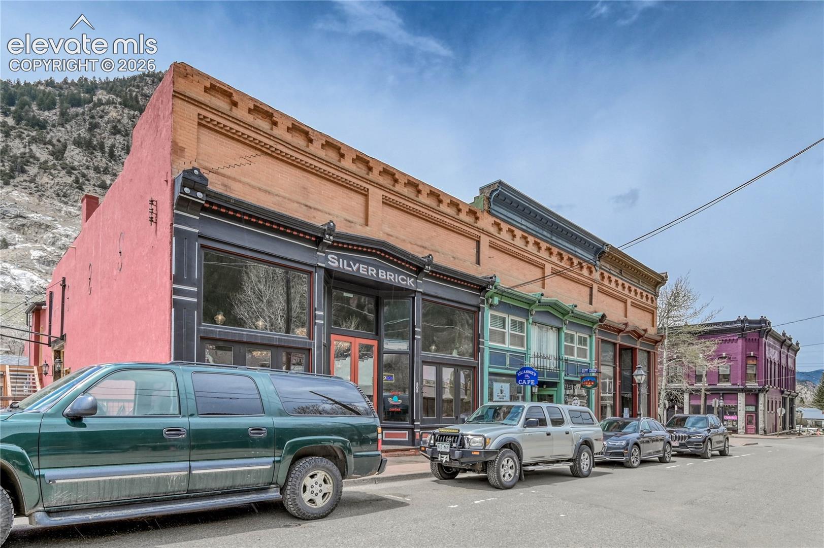 1114 Griffith Street