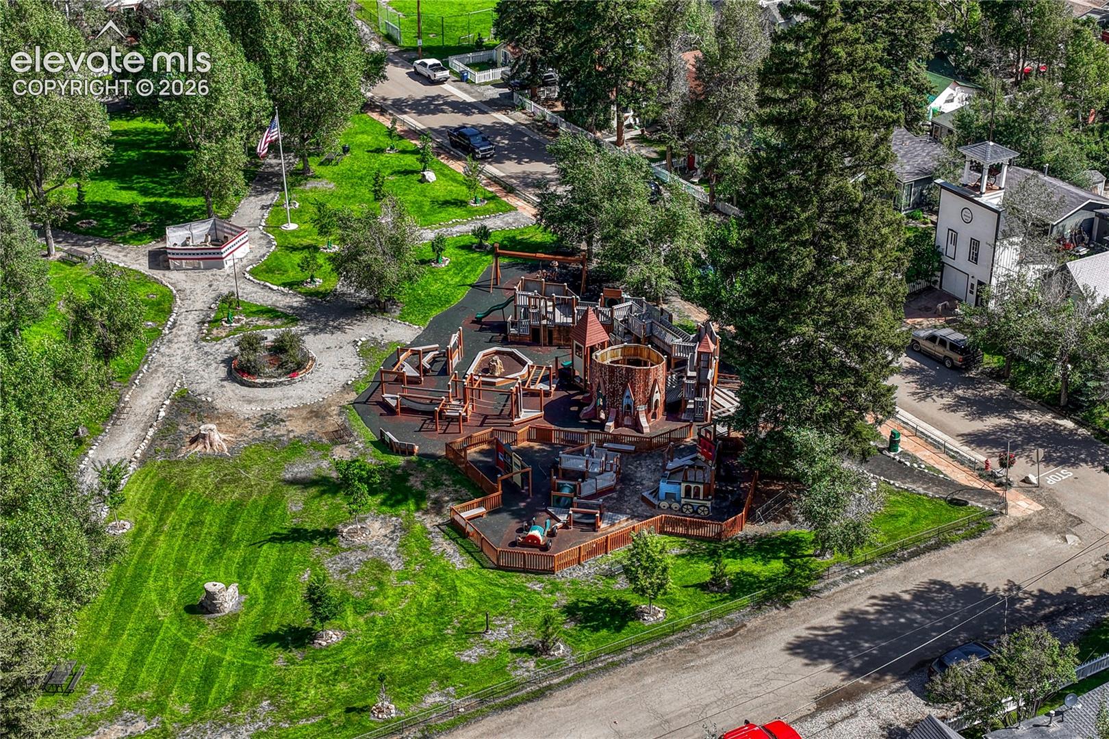 1114 Griffith Street