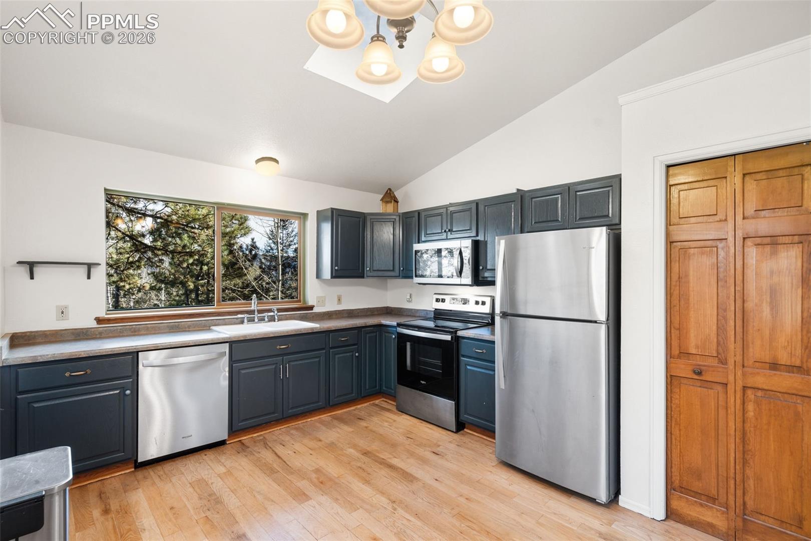 464 Evergreen Court