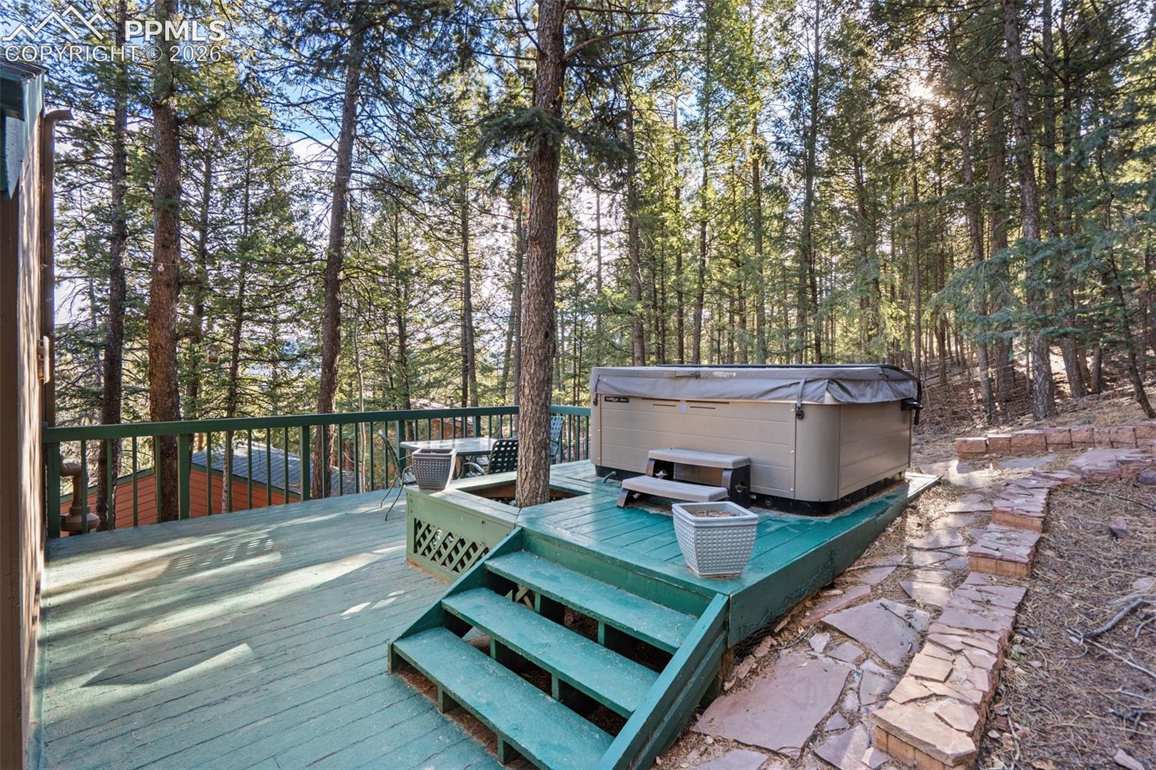 464 Evergreen Court