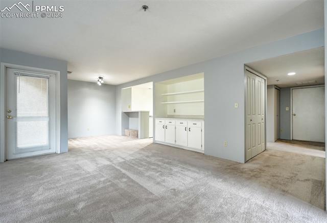 2195 Alicia Point 102