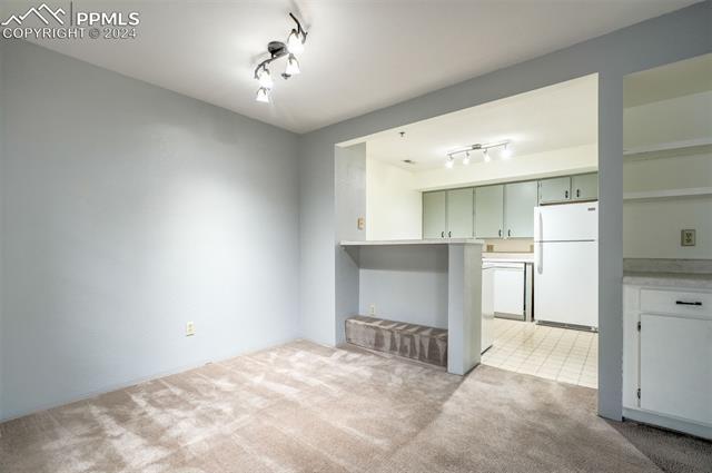 2195 Alicia Point 102