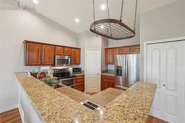 4551 Scarlet Drive