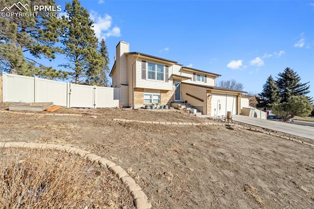 5438 Alteza Drive