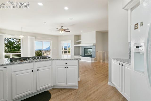 2605 Twin Harbor Heights