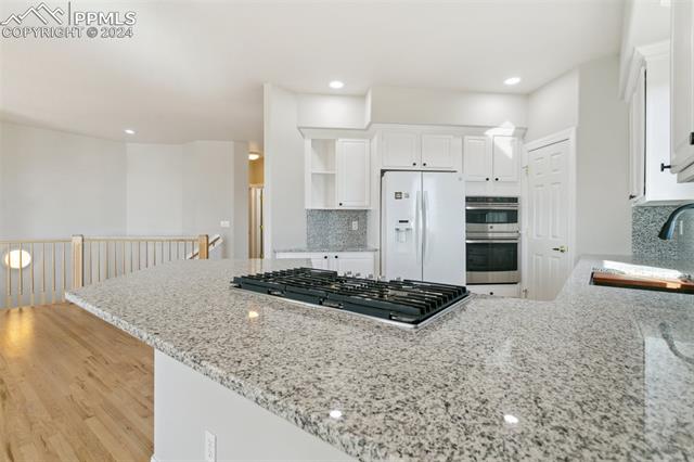 2605 Twin Harbor Heights