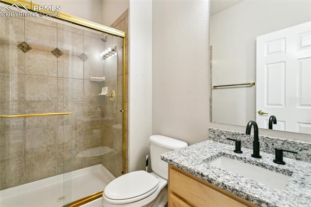 2605 Twin Harbor Heights