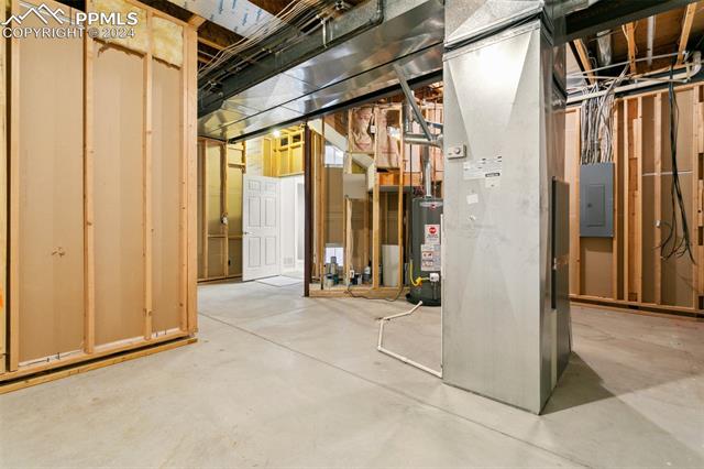 2605 Twin Harbor Heights