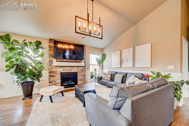 9944 Devoncove Drive
