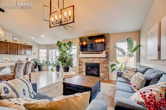 9944 Devoncove Drive