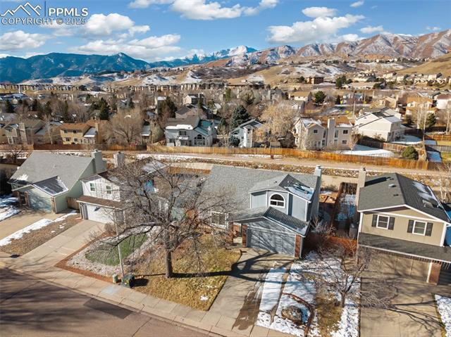 5870 Pemberton Way