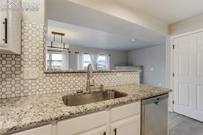 5518 Sunshade Point
