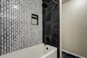 5518 Sunshade Point