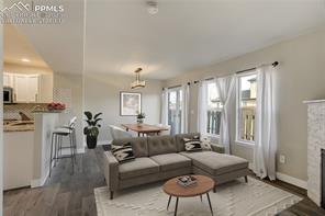 5518 Sunshade Point