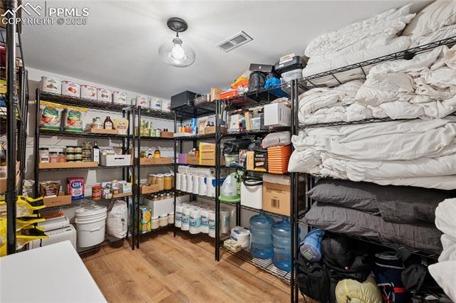 517 Crystal Hills Boulevard