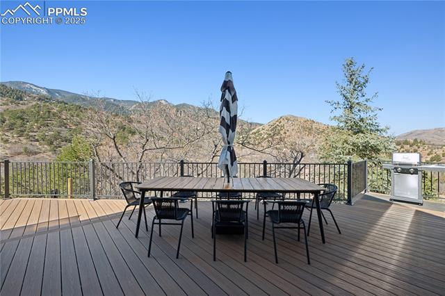 517 Crystal Hills Boulevard