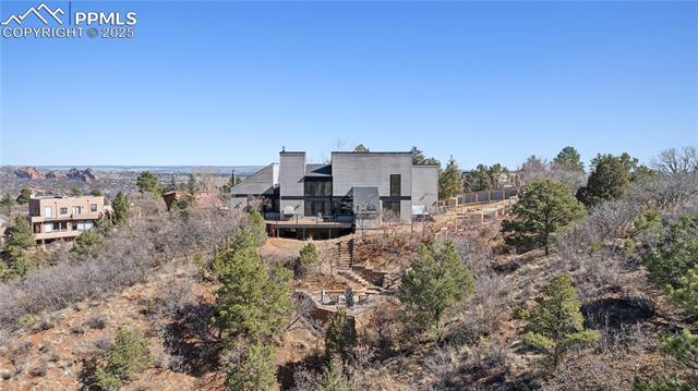 517 Crystal Hills Boulevard