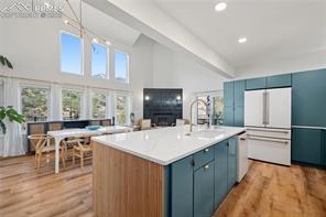 517 Crystal Hills Boulevard