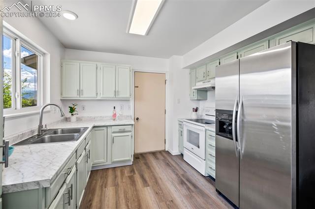 1145 Lindstrom Drive