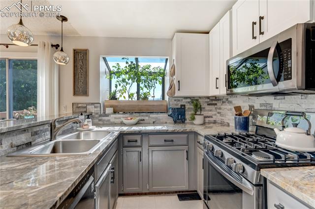 537 Rolling Hills Drive