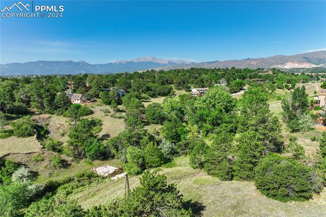 537 Rolling Hills Drive