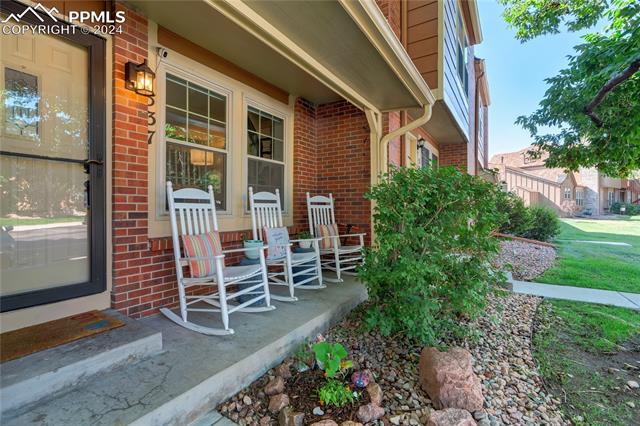 537 Rolling Hills Drive