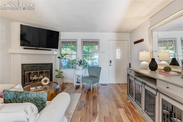 537 Rolling Hills Drive