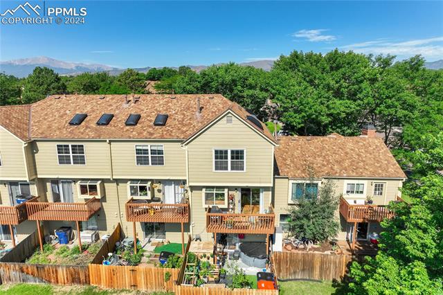 537 Rolling Hills Drive