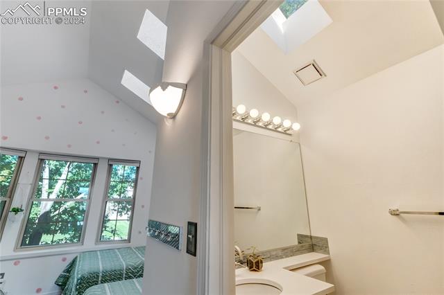 537 Rolling Hills Drive