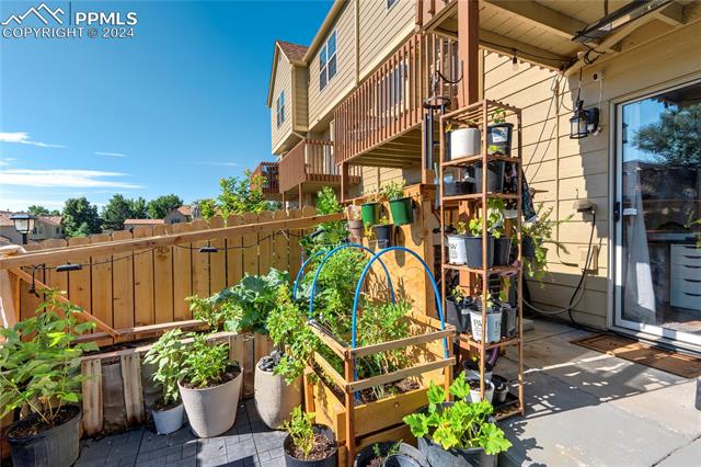 537 Rolling Hills Drive