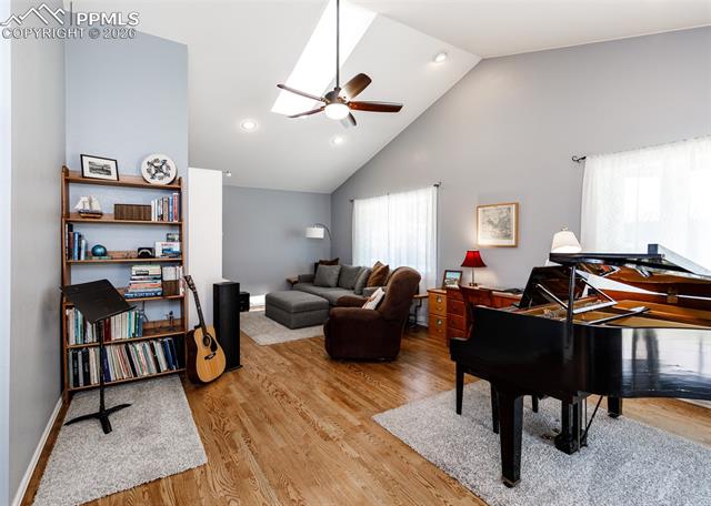 139 Palisade Circle