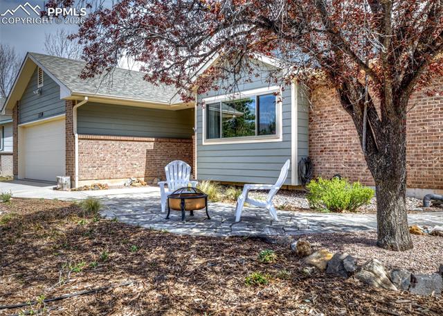 139 Palisade Circle