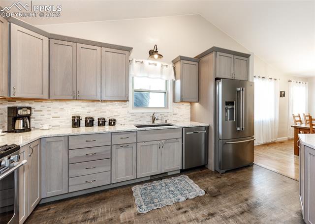 139 Palisade Circle