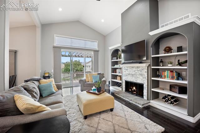 2737 Marston Heights