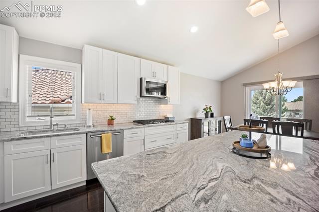 2737 Marston Heights