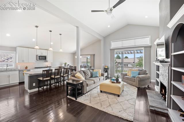 2737 Marston Heights