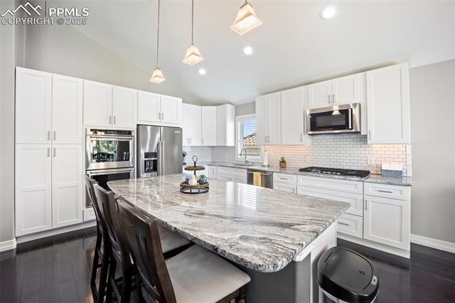 2737 Marston Heights