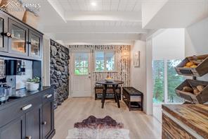 3965 Laura Road