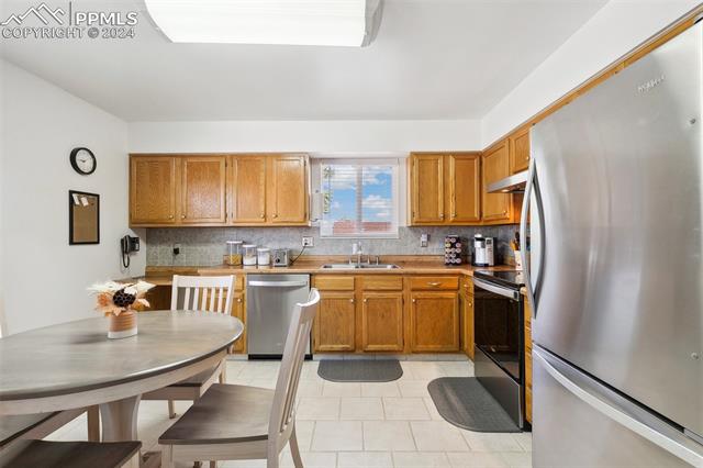 7030 Woody Creek Drive