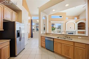 10843 Torreys Peak Way