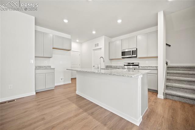 8266 Grey Bark Way