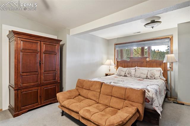 1220 Ponderosa Way